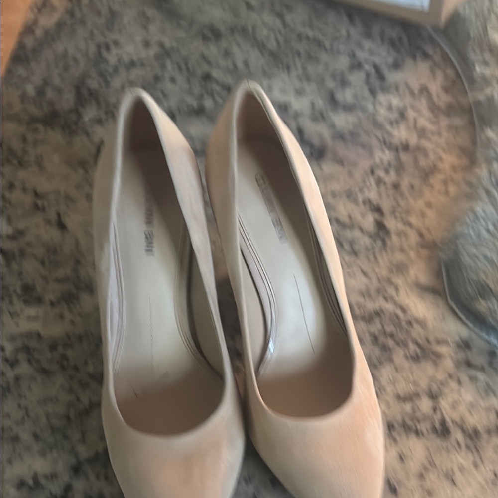 Gianni Bini Women's Beige Pumps